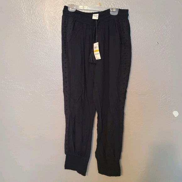 American Rag women's small smocked elastic waist, cuffs, crochet-trim soft pants - Picture 12 of 12